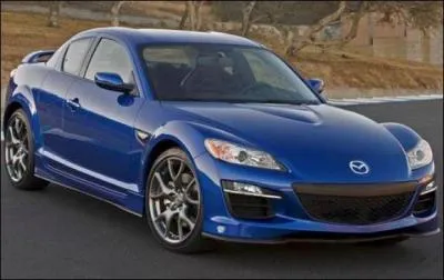 Quelle est cette voiture sportive ?