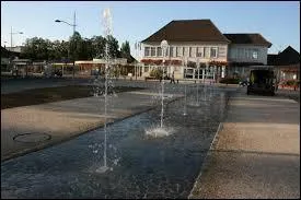 Je vous emmène maintenant à Bellerive-sur-Allier. Nous partons en Auvergne, dans le département ...