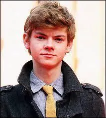 Comment s'appelle cet acteur de "Nanny McPhee" ?