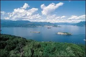 Qui chantait "Le lac Majeur" en 1970 ?