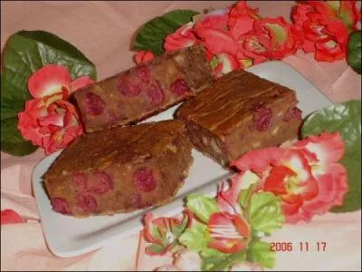 Quelques fruits pour un pudding aux -----.