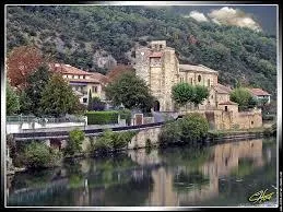 Je vous emmène à la découverte de Saint-Martory. Commune de Haute-Garonne, elle se situe en région ...