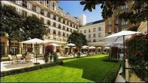 Retrouvez le nom de cet hôtel !