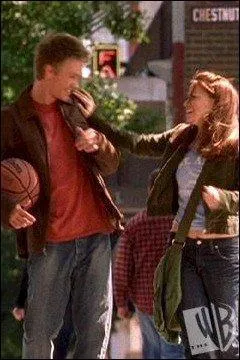 Haley James a-t-elle déjà embrassé Lucas Scott sur la bouche ?