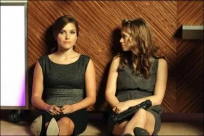 Au début de la saison 4, Haley James Scott demande à Brooke de la couvrir. De quoi lui parle-t-elle ?