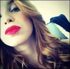 Dans quelle série joue-t-elle ?