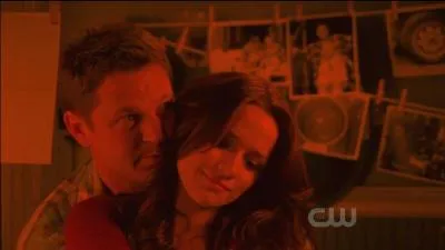 Quelle est sa situation amoureuse au tout début ?