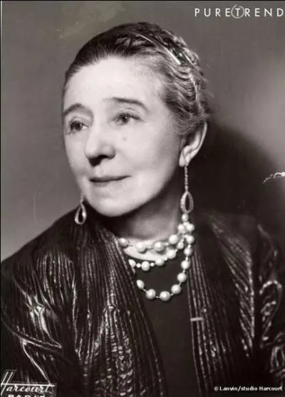 Sa maison de couture est la plus ancienne encore en activité.