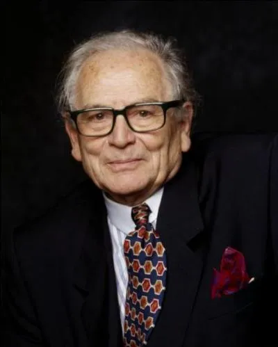 De la robe bulle au costume Mao, de la mode cosmonaute à la mode unisexe, de la chasuble à découpe hublot à la robe moulée en fibres synthétiques, il est l'un des rares couturier culte à avoir oser le prêt à porter.