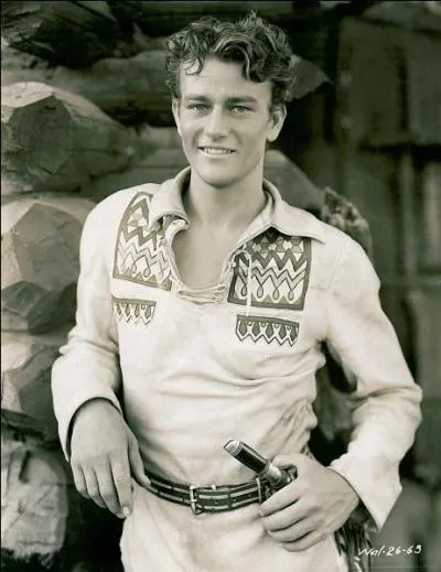 Pour l'instant, sur cette photo, il est encore tout jeune, mais avec le temps, sa démarche chaloupée fera le tour du monde !