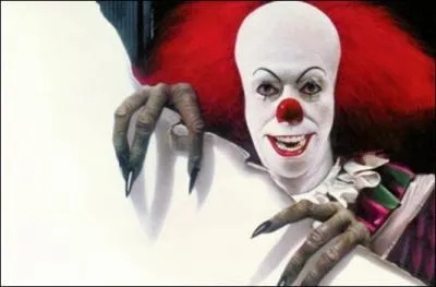 Voici un costume plutôt flippant, tenu par :