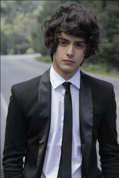 Avec qui Xabiani est-il