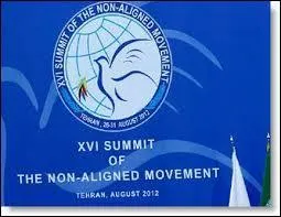 Quel mouvement des pays neutres ont-ils créé pendant la guerre froide ?