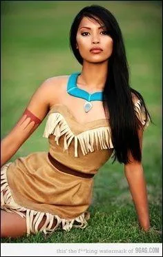 Une fille, sous la peau d'une fille indienne.