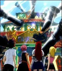 Quel est le nom de la guilde ayant essayé d'enlever Lucy, au début de la série ?