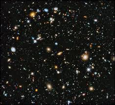On vous a toujours dit que l'Univers a une infinité de galaxies. Mais les scientifiques ont tout de même fait une approximation du nombre de galaxies qui existent (2011). Quel est ce nombre ?