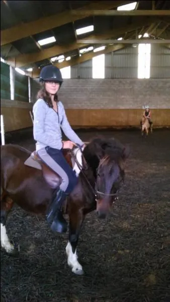 Les règles de sécurité au club.
Quelle est la règle qui est fausse ?