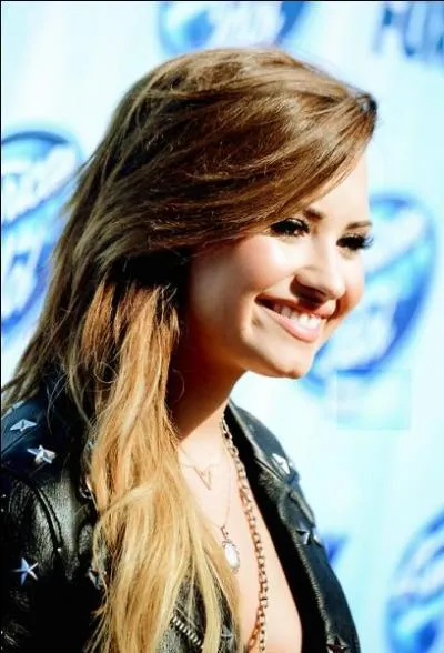 Qui s'est teint plusieurs fois les cheveux ?