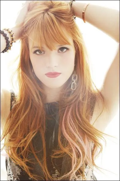 Dans quelle série joue-t-elle ?