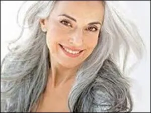 'Les cheveux gris sont des archives du passé' est une belle citation de quel auteur ? (Indice, c'est 'extraordinaire'.)