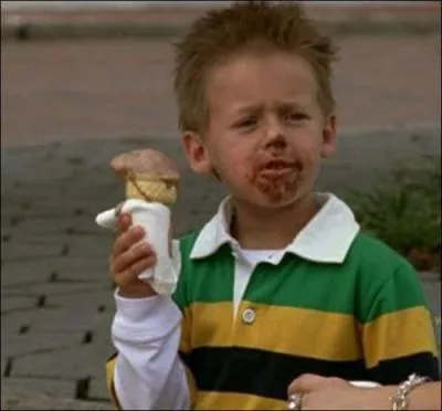 Qui a donné à Jamie Scott cette glace ?