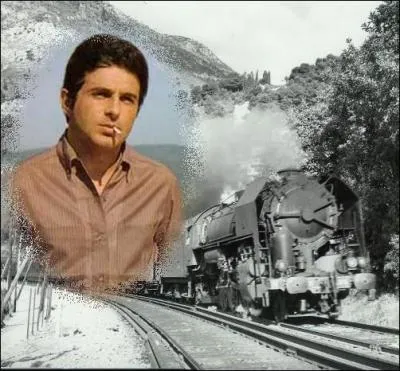 Ce slow de l'été 1962 évoque le départ des jeunes conscrits allant faire la guerre d'Algérie.