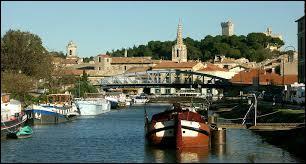 Nous débutons ce voyage dans le Gard, à Beaucaire. Nous serons en région ...