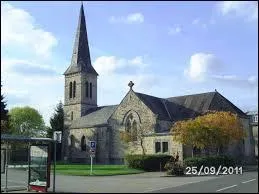 Nous sommes à Saint-Michel-des-Andaines. Commune bas-normande, elle se situe dans le département ...