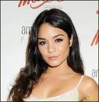 Elle a joué dans "High School Musical". C'est.....