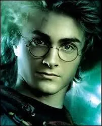 Quel est le pr&eacute;nom d'Ollivander ?