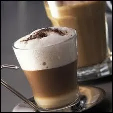 Quel autre ingrédient faut-il ajouter au café pour obtenir un cappuccino ?
