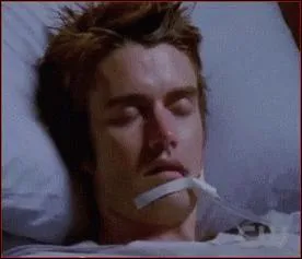 Qu'arrive-t-il à Clay Evans à la fin de la 7e saison ?