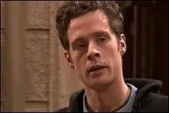 Longtemps amoureux de Juliette, il ne se rend pas compte que Johanna craque sur lui !