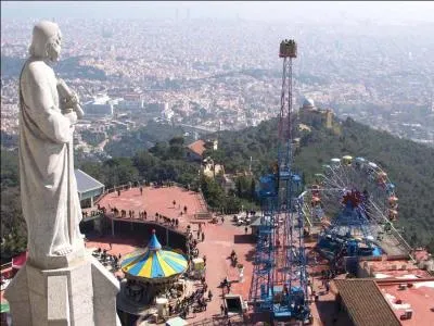 Dans la soirée, même à cette hauteur, on peut sentir l'odeur des sardines grillées !