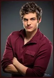 Qui Daniel Sharman interprète-t-il ?