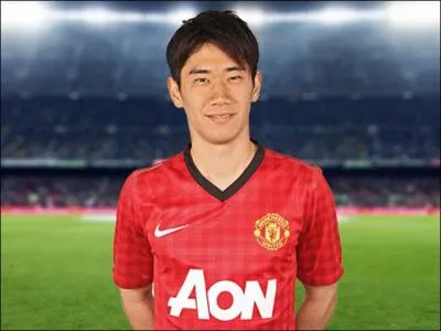 Cette saison, le joueur japonais, Shinji Kagawa, est prêté au Borussia Dortmund où il a choisi le numéro 7. Mais pendant la saison 2013-2014 avec Manchester, quel numéro portait-il ?