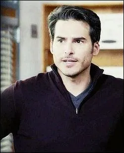 Cet homme travaillait avec Elizabeth, avec qui il eut une liaison. Il est aussi le père de Gabe. Qui est cet homme ?