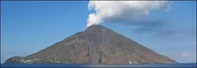 Il est célèbre, l'avez-vous reconnu ? Quel est ce volcan ?
