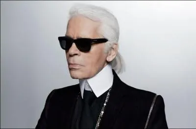 Elle fut l'égérie indissociable de Karl Lagerfeld et de Chanel.