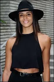 Quel est le titre de l'album de Shy'm en 2015 ?