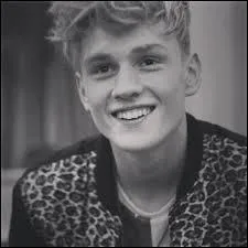 Et lui, quel est son prénom ?