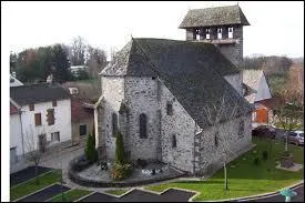 Je vous emmène à Naucelles, commune Cantalienne située en région ...
