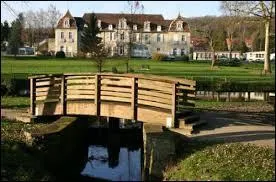 Nous partons à Novillars, village Doubiste situé en région ...