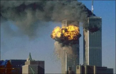 En septembre 2001, des attentats furent perpétrés contre les USA par des terroristes qui firent près de 3000 victimes, quel est ce jour du mois où ces attentats ont eu lieu ?