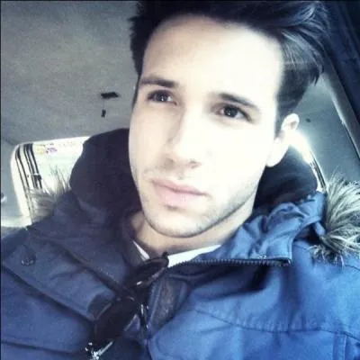 Qui a menti pour entrer au studio ?