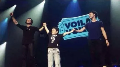 Comment s'appellent ses deux petits frères ?