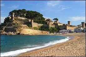 Grâce à cette image trouvez le nom de cette ville qui entoure Lloret De Mar !