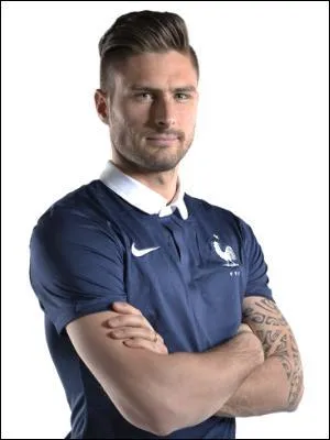 Où joue Olivier Giroud ?