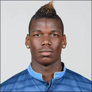 Ensuite Paul Pogba, il joue à...