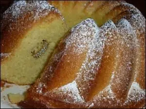 Quelle princesse de conte laisse tomber sa bague dans le gâteau commandé par le prince d'un autre royaume ?